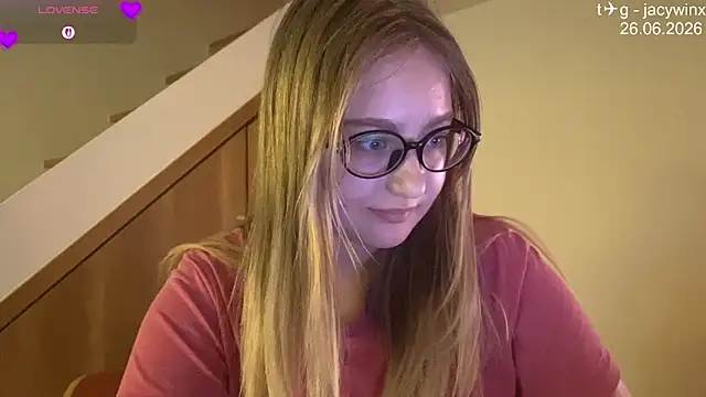 Snapshot of JacyWinslat chatting on 06-26-26, 10:52 JacyWinslat online show from 06-26-26, 10:52