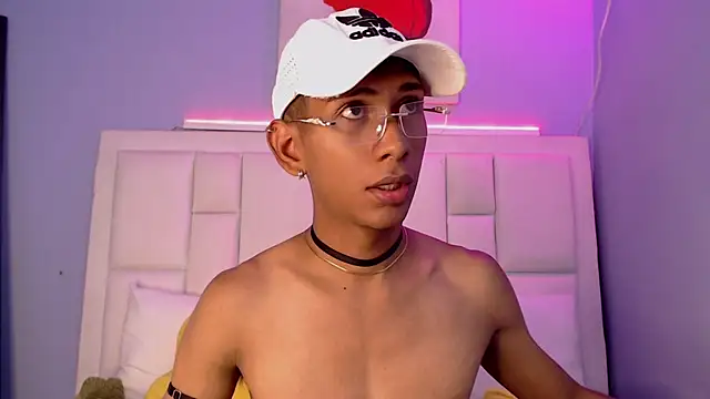 Nick Collins18 online show from 02-06-26, 08:23