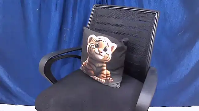 Snapshot of cutie-pie8 chatting on 02-02-25, 09:34 cutie-pie8 online show from 02-02-25, 09:34