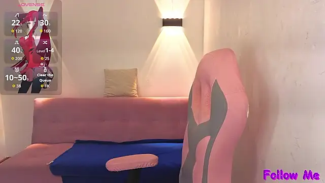 vittorialombardi   online show from 02-13-26, 07:15