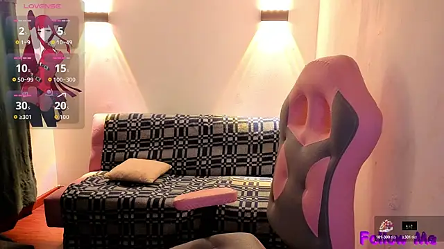 vittorialombardi   online show from 04-08-26, 11:21