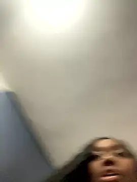 EscorpiLeoncita online show from 01-10-26, 04:03