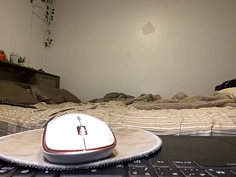 Kittyymaze1 online show from 10-06-25, 12:02