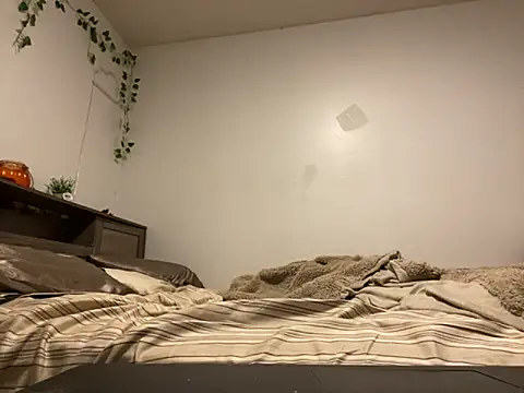 Kittyymaze1 online show from 10-07-25, 12:13