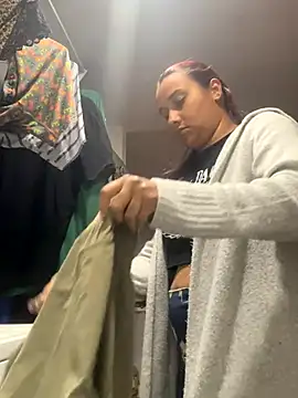 Cafeziitha02 online show from 12-04-25, 12:20