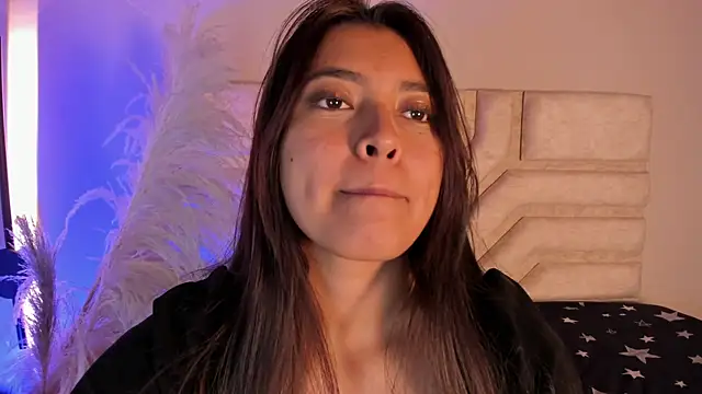 Snapshot of Rebeca_Williams_ chatting on 01-03-25, 03:05 Rebeca Williams online show from 01-03-25, 03:05