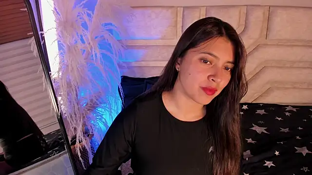 Snapshot of Rebeca_Williams_ chatting on 01-07-25, 11:14 Rebeca Williams online show from 01-07-25, 11:14