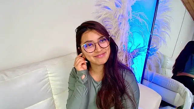 Snapshot of Rebeca_Williams_ chatting on 02-19-25, 06:00 Rebeca Williams online show from 02-19-25, 06:00