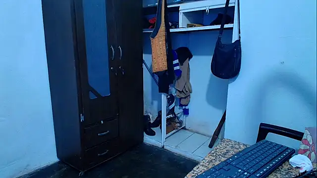 Oh Tique online show from 01-07-26, 01:02