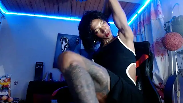 Snapshot of Maidi_ chatting on 11-21-25, 01:48 Maidi online show from 11-21-25, 01:48