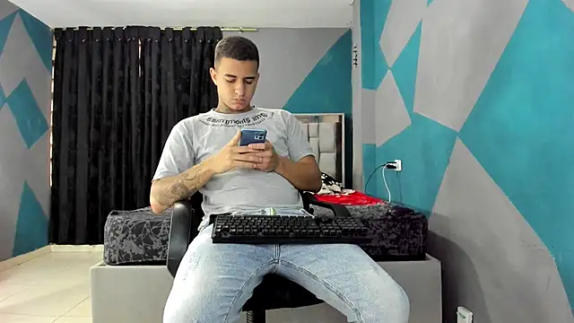 simookeler online show from 02-19-25, 08:10