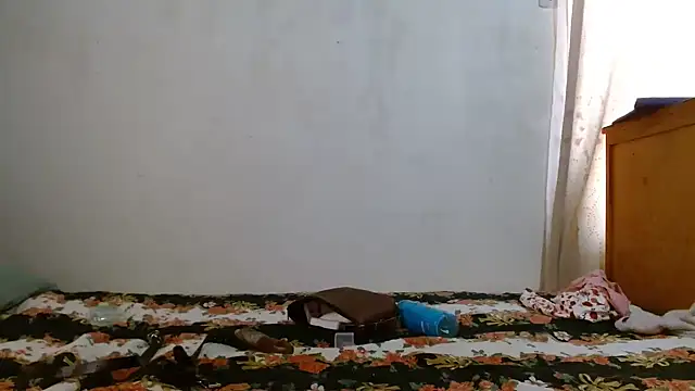 kittenlizz online show from 01-21-25, 05:41