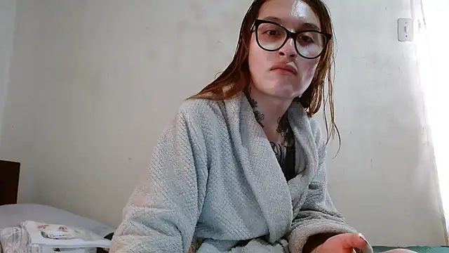 kittenlizz online show from 03-04-25, 05:34