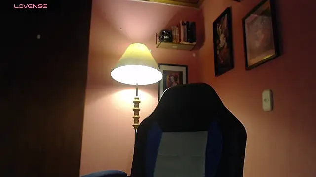 Snapshot of bunnyemilyrose36 chatting on 12-24-24, 06:22 bunnyemilyrose36 online show from 12-24-24, 06:22