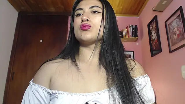 Snapshot of bunnyemilyrose36 chatting on 02-21-25, 06:26 bunnyemilyrose36 online show from 02-21-25, 06:26