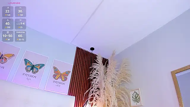 aashley jones online show from 02-18-25, 05:09