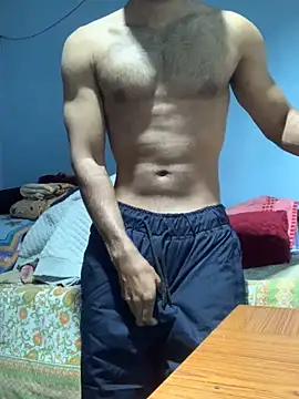 Snapshot of Vampire_xoxo chatting on 12-31-24, 02:29 Vampire xoxo online show from 12-31-24, 02:29