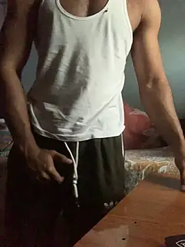 Snapshot of Vampire_xoxo chatting on 01-05-25, 11:15 Vampire xoxo online show from 01-05-25, 11:15