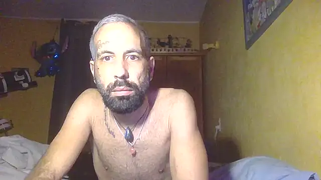 Snapshot of arrow13680 chatting on 11-19-25, 03:28 arrow13680 online show from 11-19-25, 03:28