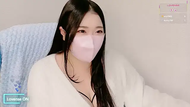 Snapshot of yukinko_o_ chatting on 10-16-25, 02:07 yukinko o online show from 10-16-25, 02:07