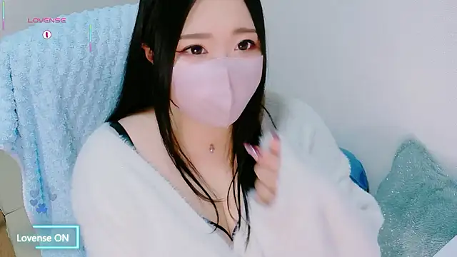 Snapshot of yukinko_o_ chatting on 02-25-26, 12:04 yukinko o online show from 02-25-26, 12:04