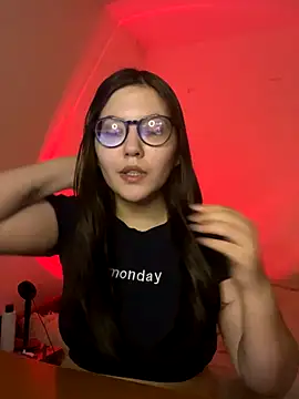 Snapshot of Prudie_Gabriella chatting on 10-24-25, 06:26 Prudie Gabriella online show from 10-24-25, 06:26