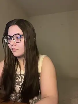 Snapshot of Prudie_Gabriella chatting on 11-06-25, 12:39 Prudie Gabriella online show from 11-06-25, 12:39