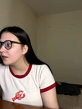 Snapshot of Prudie_Gabriella chatting on 11-18-25, 09:30 Prudie Gabriella online show from 11-18-25, 09:30