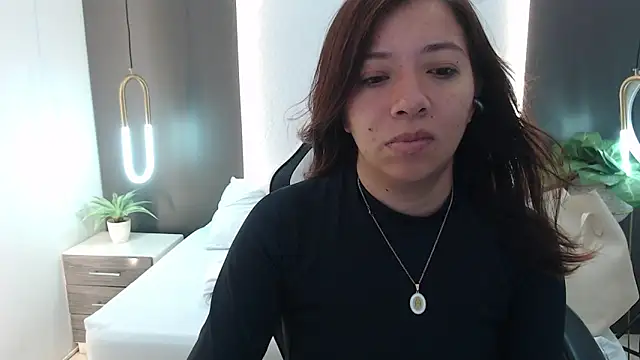 alma fenix online show from 12-19-24, 12:12