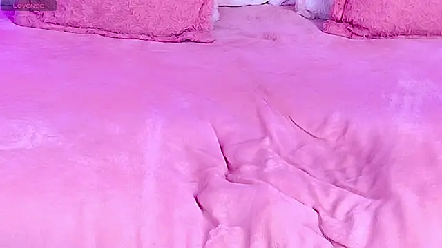 EmmaWilder online show from 11-07-25, 08:31