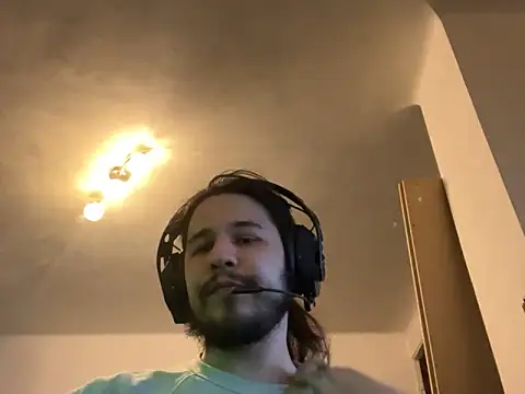 bananahot31 online show from 12-21-24, 03:20