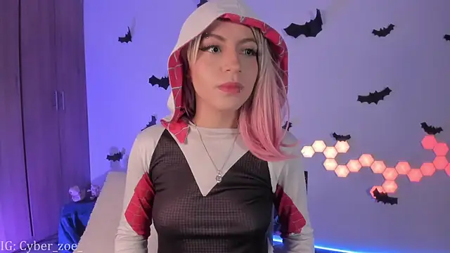 Snapshot of cyberzoe chatting on 11-07-25, 12:49 cyberzoe online show from 11-07-25, 12:49