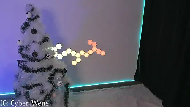 Snapshot of cyberzoe chatting on 12-13-25, 08:04 cyberzoe online show from 12-13-25, 08:04