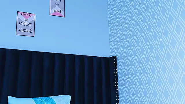 hotlatinateacher online show from 03-12-26, 07:31