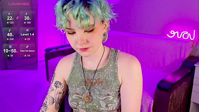 School Love online show from 01-19-25, 04:14