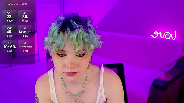 School Love online show from 01-20-25, 04:12