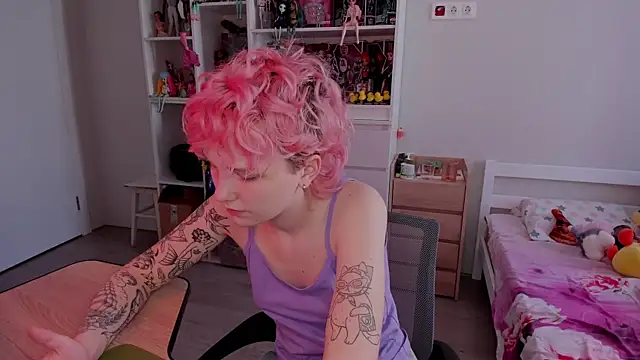 School Love online show from 11-15-25, 07:05