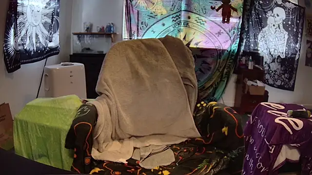 Snapshot of bigcocksmallmouth1 chatting on 01-11-25, 06:12 bigcocksmallmouth1 online show from 01-11-25, 06:12