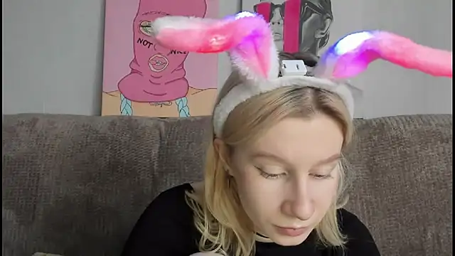 EnigmaSee online show from 11-15-25, 09:06