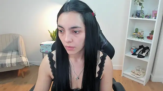  BellaEvans  online show from 03-04-26, 05:57