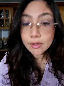 Snapshot of Mia_Ruiz chatting on 10-23-25, 02:11 Mia Ruiz online show from 10-23-25, 02:11