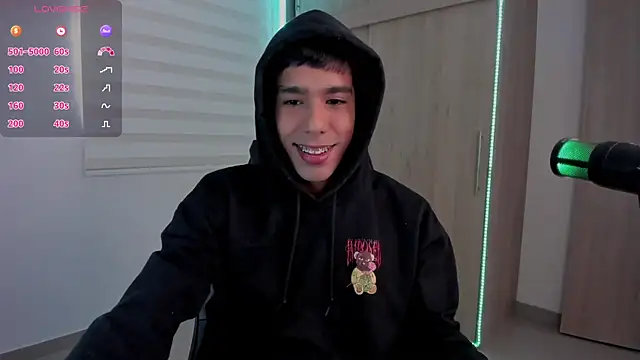 Snapshot of aldrinwhite chatting on 01-20-25, 03:18 aldrinwhite online show from 01-20-25, 03:18