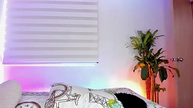 Snapshot of aldrinwhite chatting on 09-23-25, 06:11 aldrinwhite online show from 09-23-25, 06:11
