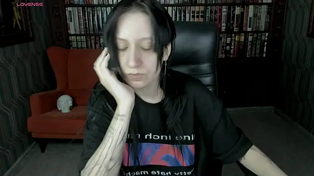 Medusa  Gorgona online show from 10-10-25, 10:14