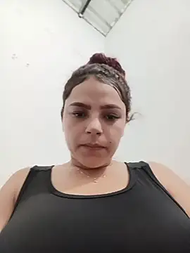 Mommy-Hot online show from 05-13-26, 01:03