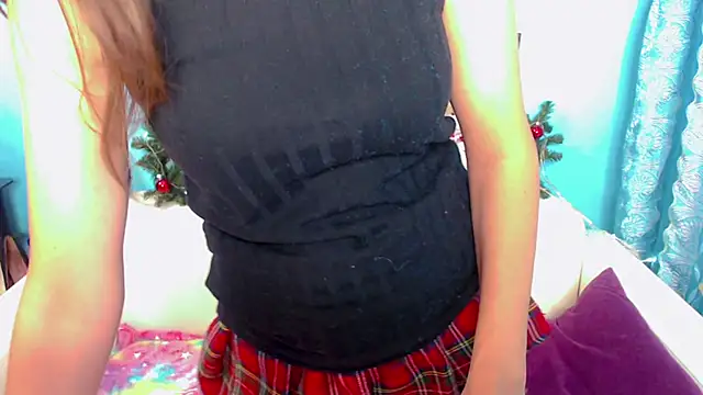 Snapshot of LindaaLu chatting on 01-15-25, 04:36 LindaaLu online show from 01-15-25, 04:36