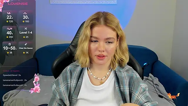 Snapshot of Anna_Robinson chatting on 03-15-25, 07:31 Anna Robinson online show from 03-15-25, 07:31