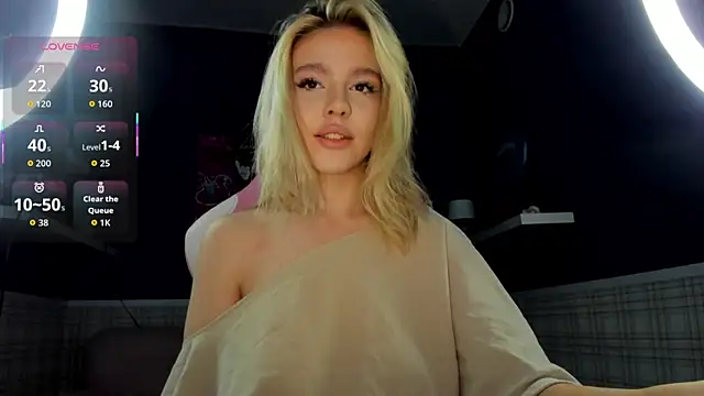 Snapshot of Anna_Robinson chatting on 09-15-25, 01:05 Anna Robinson online show from 09-15-25, 01:05