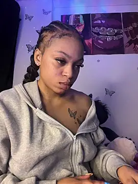 Snapshot of Melany_Williams chatting on 04-28-26, 02:27 Melany Williams online show from 04-28-26, 02:27
