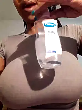 Snapshot of realsquirter chatting on 09-26-25, 08:07 realsquirter online show from 09-26-25, 08:07